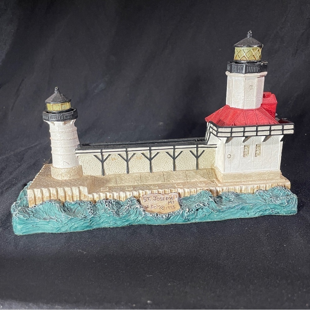 Harbour Lights St. Joseph Lighthouse Figurine